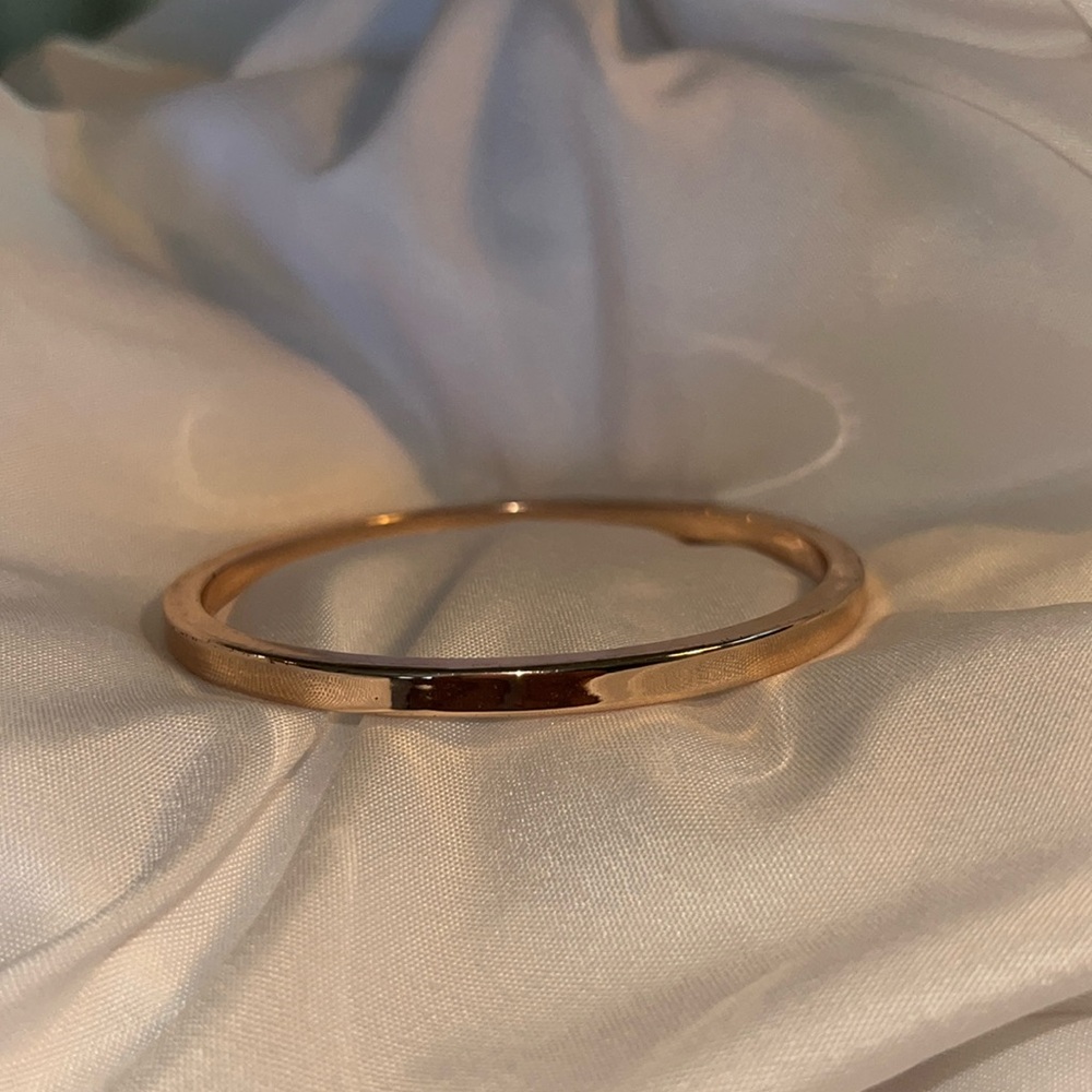 Charming Charlie Rose Gold tone bangle